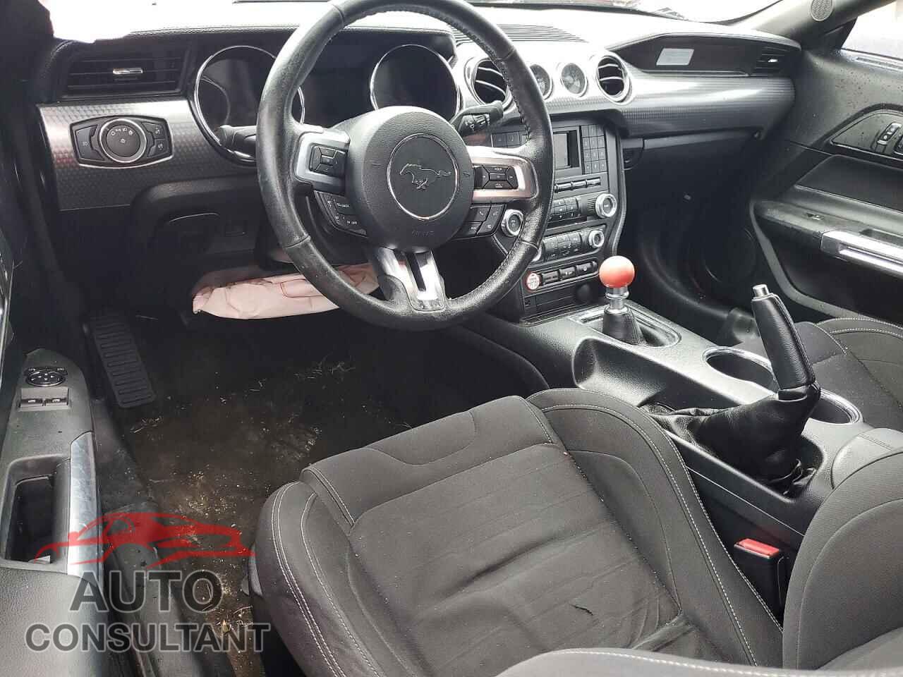 FORD MUSTANG 2017 - 1FA6P8CF3H5256738