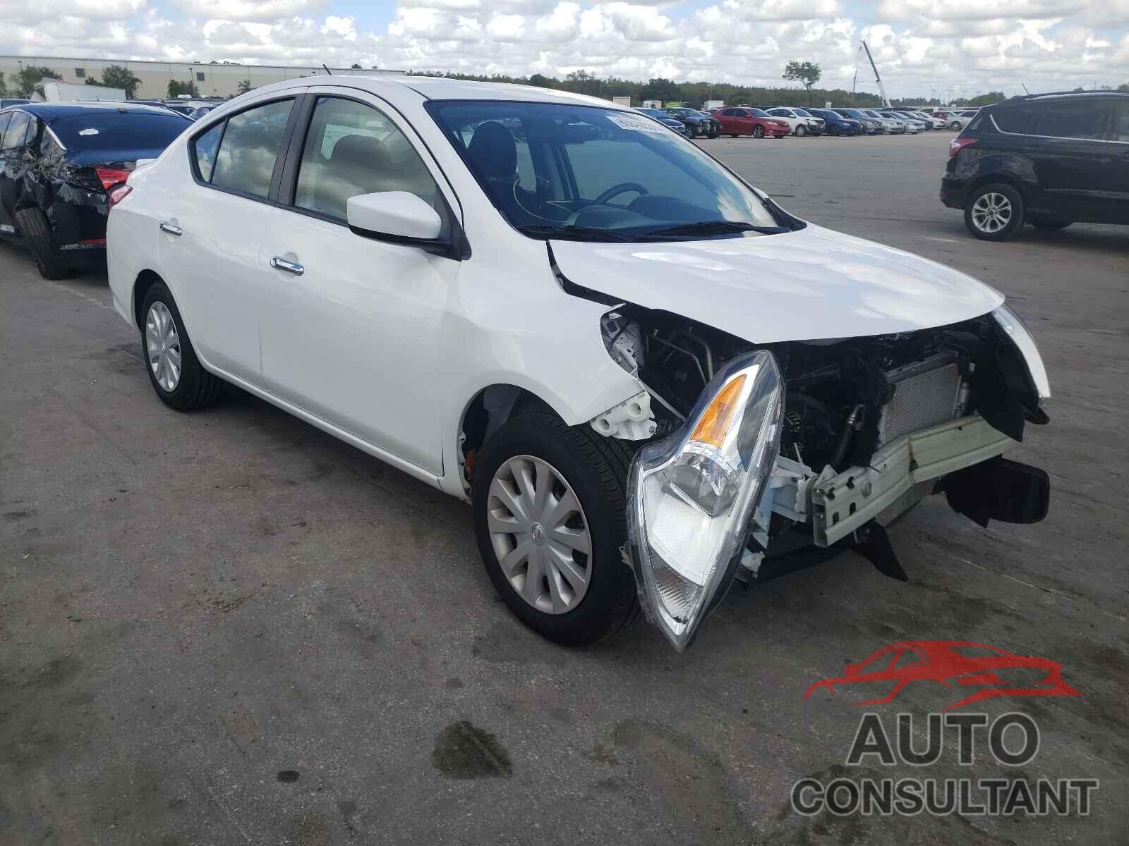 NISSAN VERSA 2019 - 3N1CN7AP5KL872928