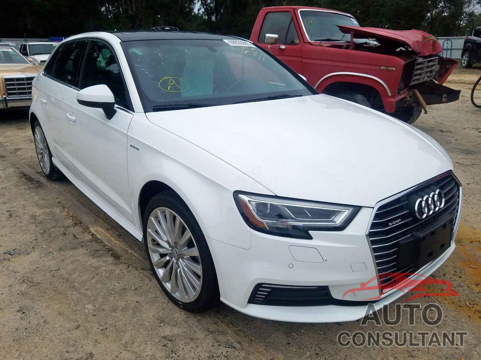 AUDI A3 2017 - WAUTPBFF7HA055967