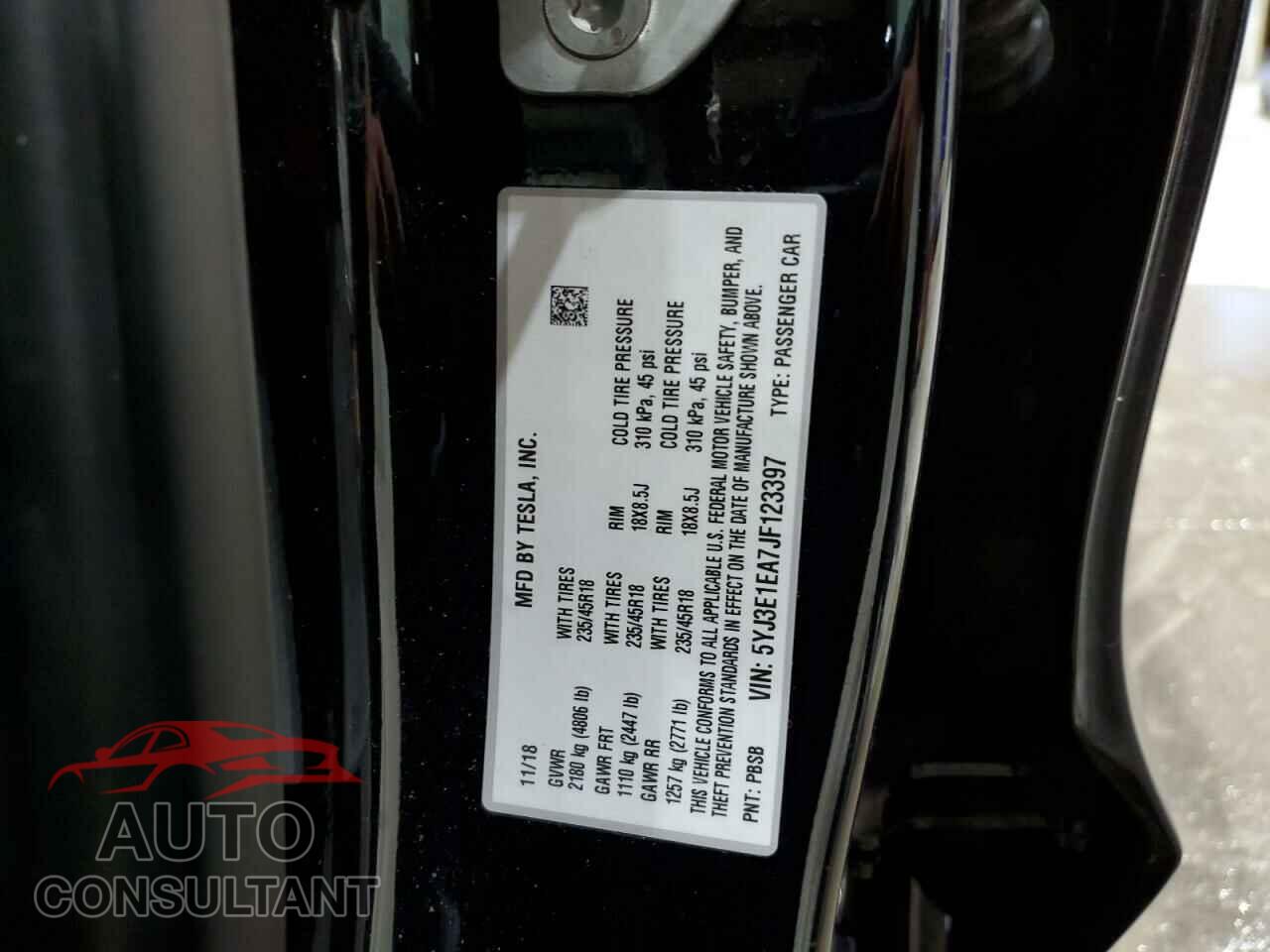 TESLA MODEL 3 2018 - 5YJ3E1EA7JF123397