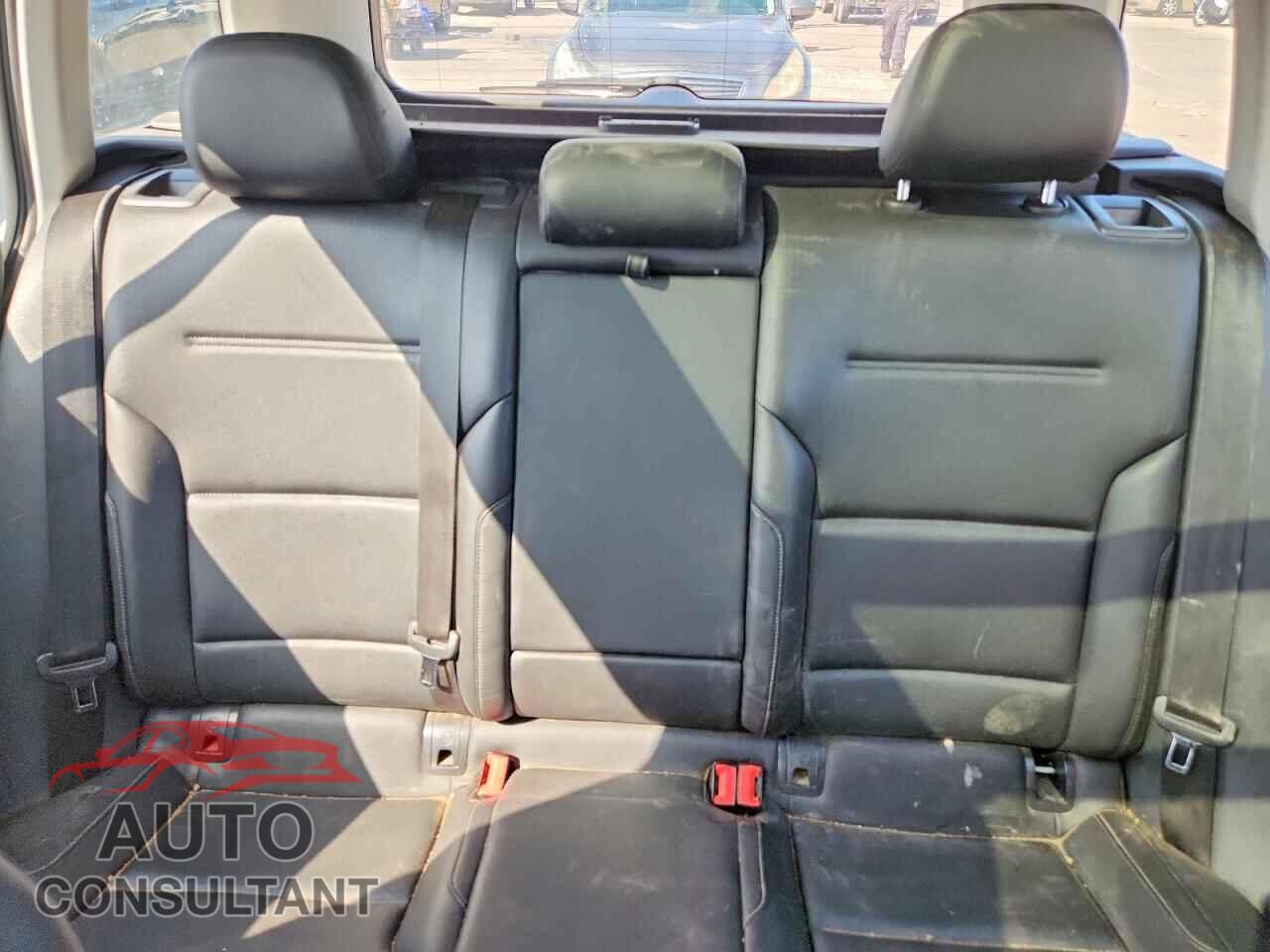 VOLKSWAGEN GOLF 2017 - 3VWM17AUXHM540857