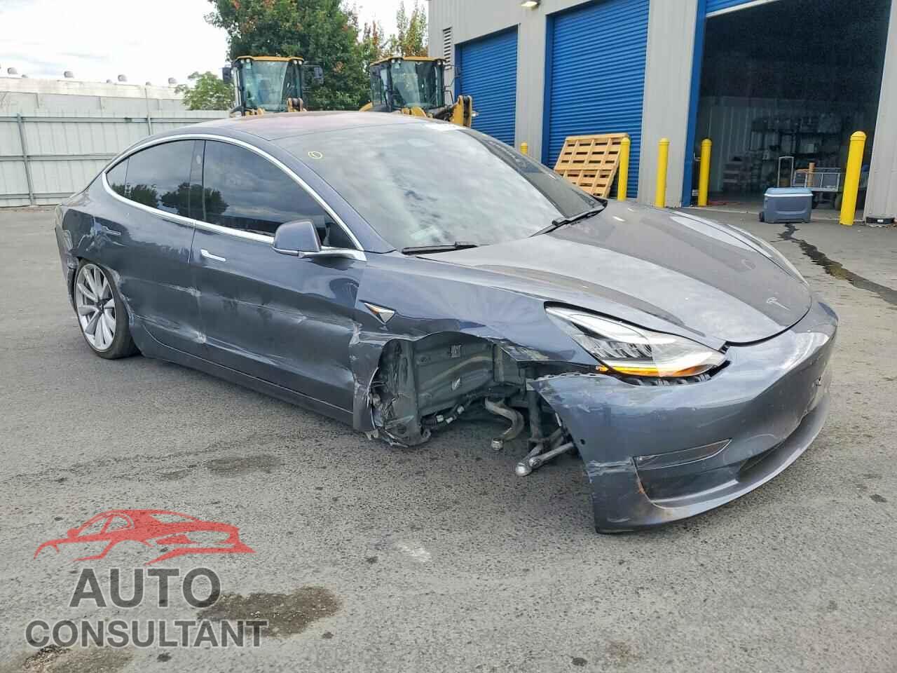 TESLA MODEL 3 2018 - 5YJ3E1EA2JF009548