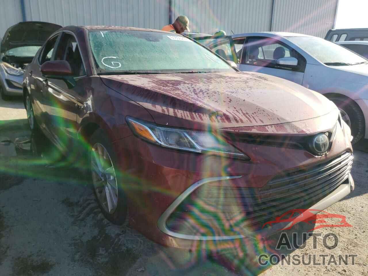 TOYOTA CAMRY 2022 - 4T1C11AK0NU654413