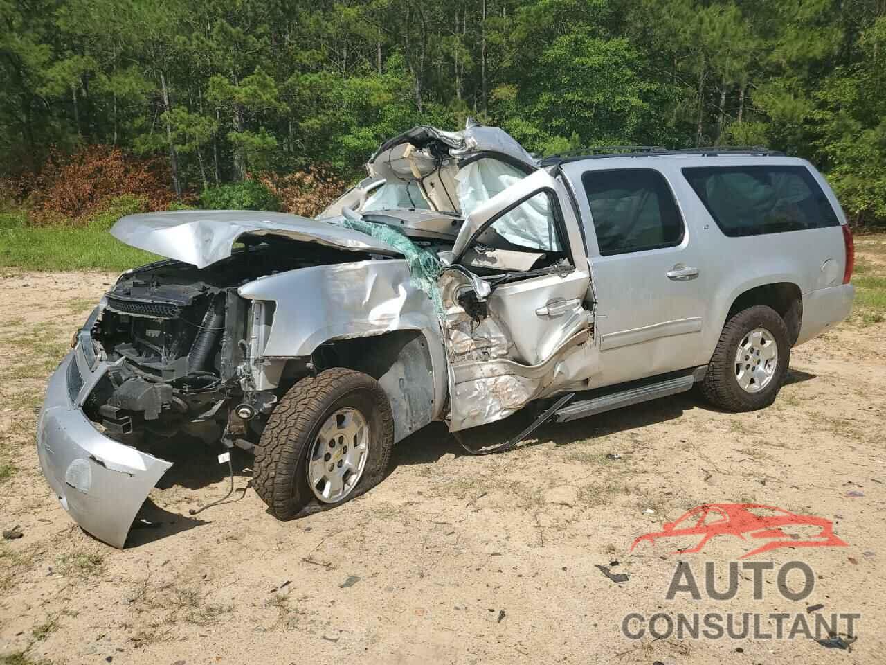 CHEVROLET SUBURBAN 2014 - 1GNSCJE0XER241377