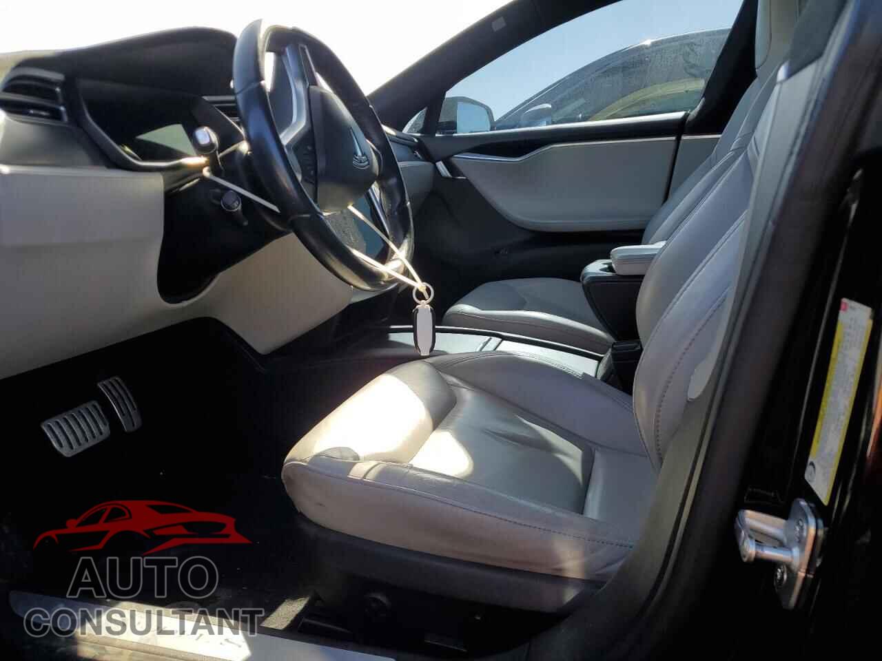 TESLA MODEL S 2016 - 5YJSA1E45GF142105