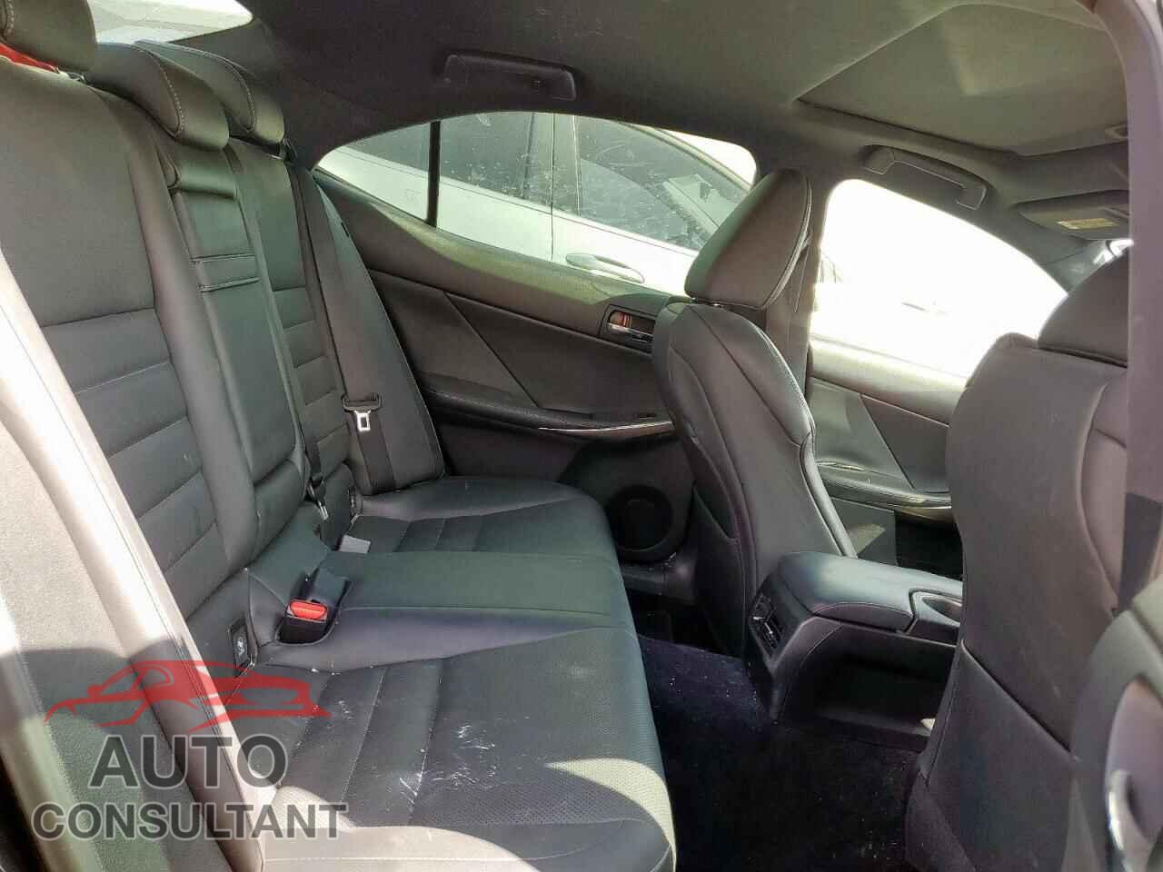 LEXUS IS 2014 - JTHBF1D26E5013952