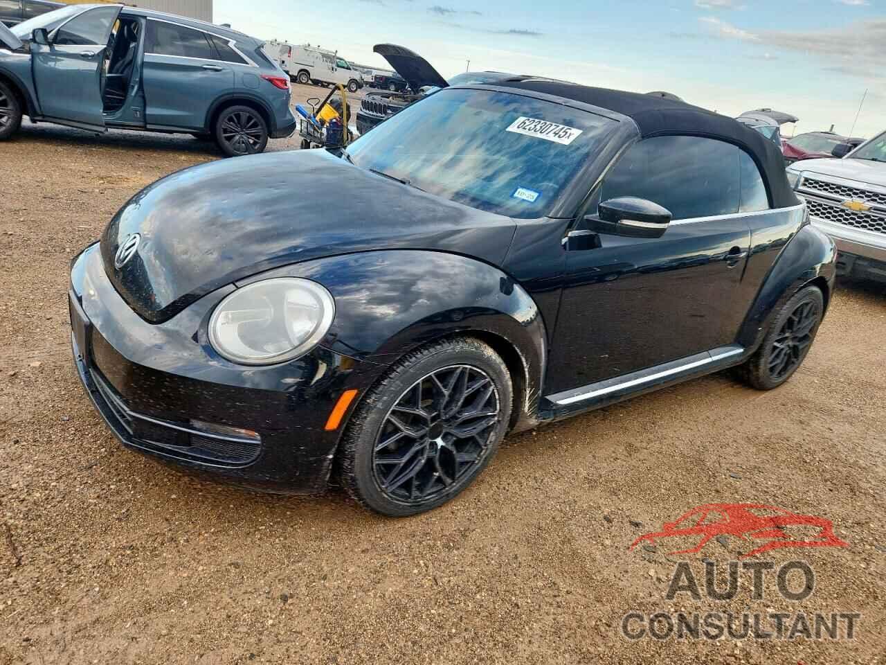 VOLKSWAGEN BEETLE 2013 - 3VW5X7AT3DM828143