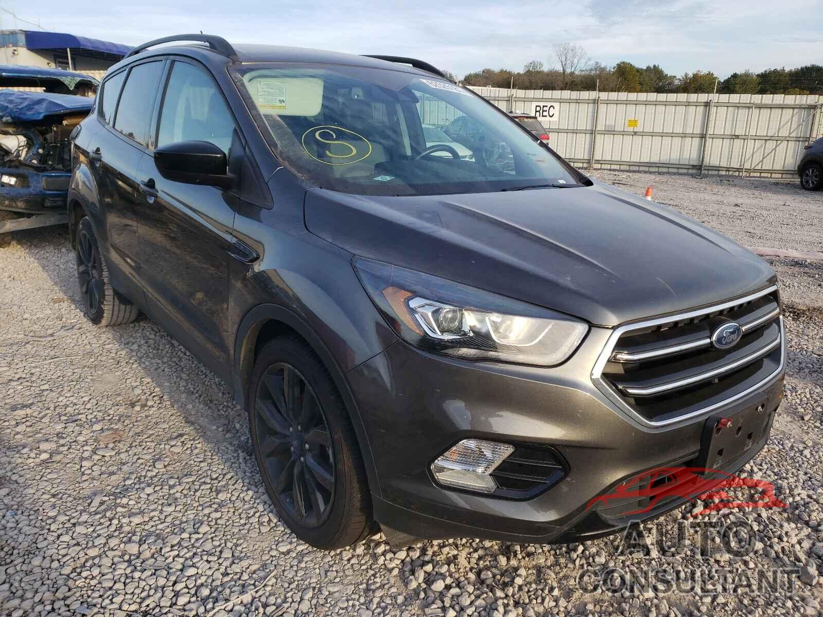 FORD ESCAPE 2018 - 1FMCU0GD4JUA39643