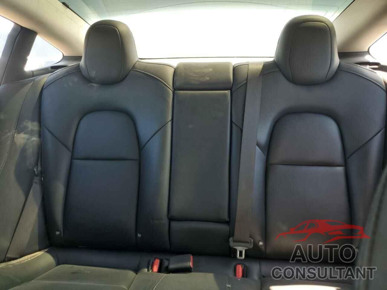 TESLA MODEL 3 2018 - 5YJ3E1EB4JF084924
