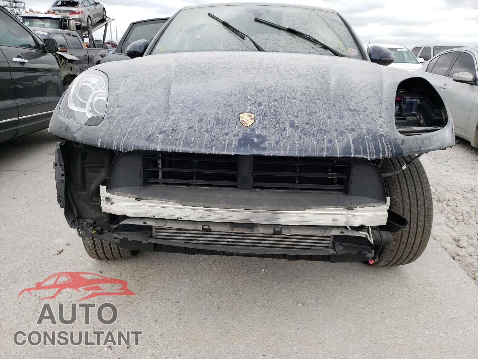 PORSCHE MACAN 2018 - WP1AA2A58JLB19615