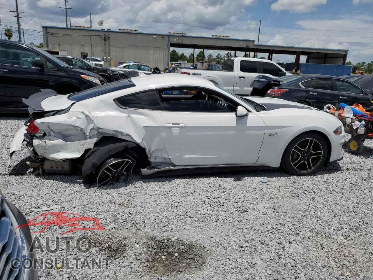 FORD MUSTANG 2021 - 1FA6P8CF3M5157914