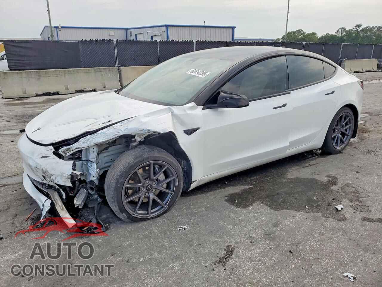 TESLA MODEL 3 2021 - 5YJ3E1EA0MF853737