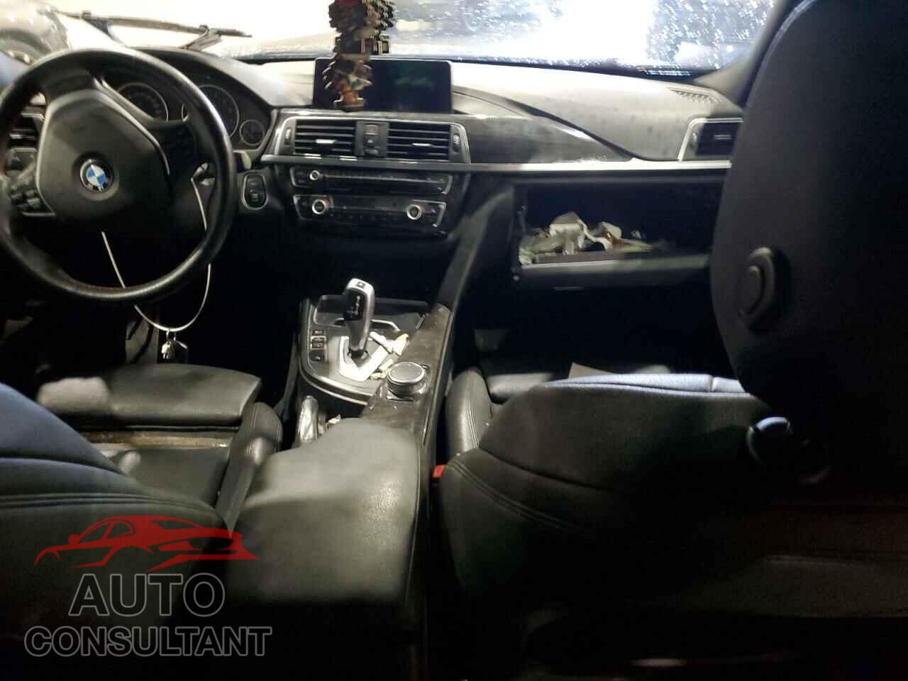 BMW 3 SERIES 2018 - WBA8D9C57JEM31455