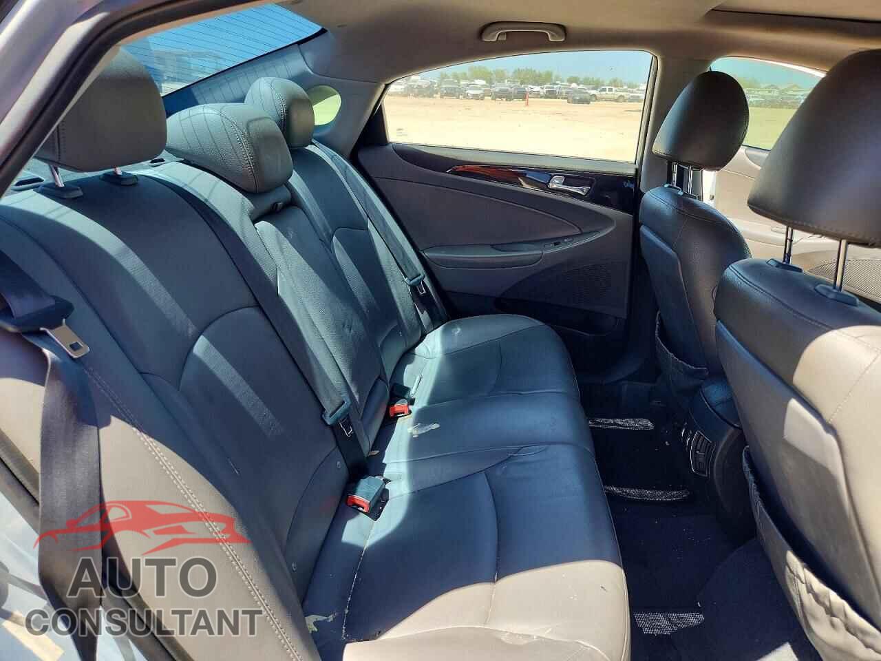HYUNDAI SONATA 2011 - 5NPEC4AC2BH021872