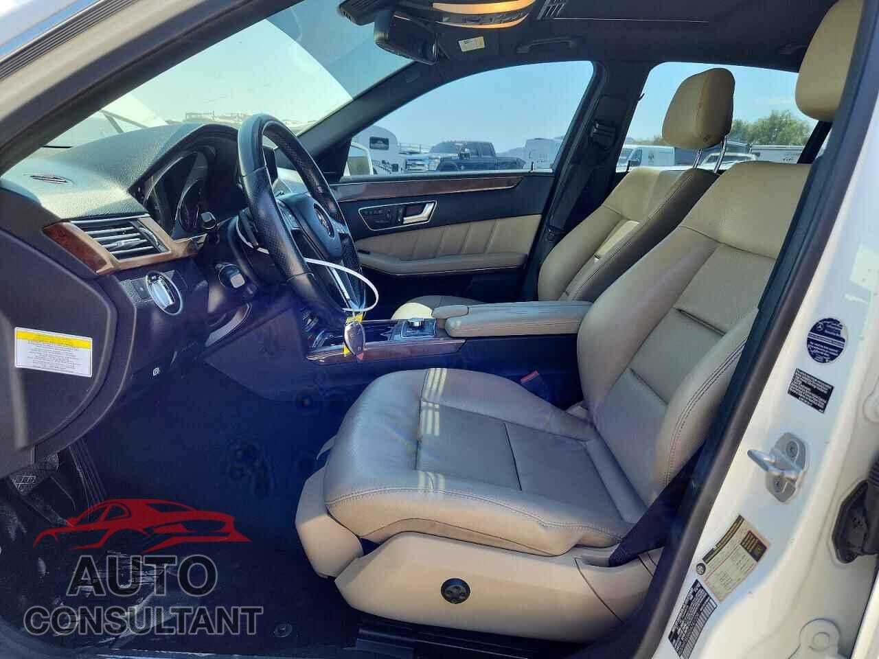 MERCEDES-BENZ E-CLASS 2013 - WDDHF5KBXDA741324