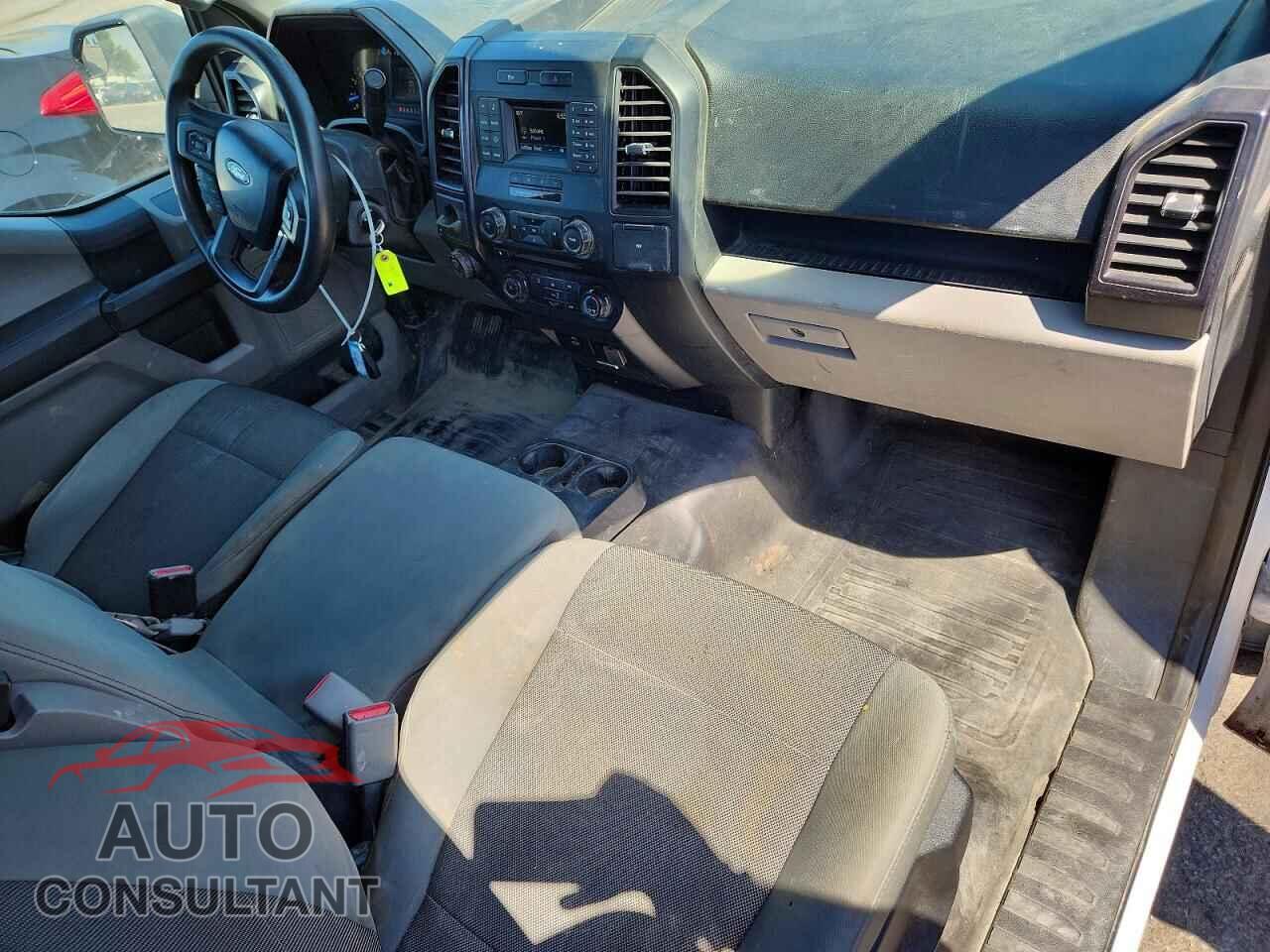 FORD F150 2017 - 1FTMF1C83HKD72827