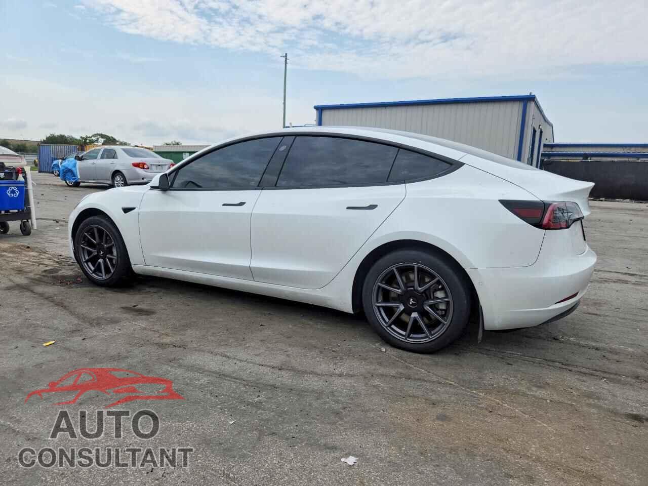 TESLA MODEL 3 2022 - 5YJ3E1EB3NF272968