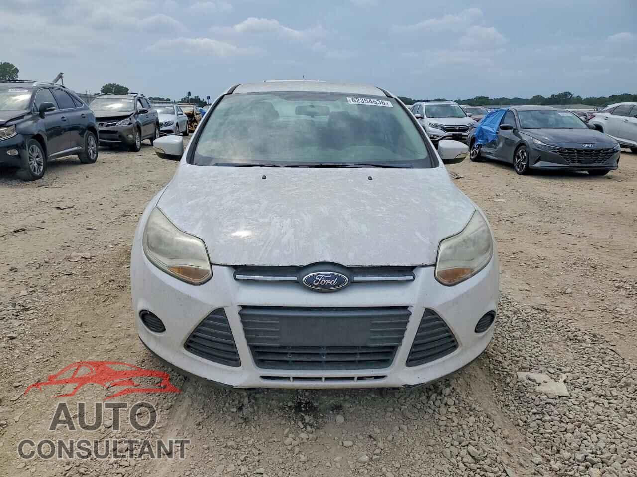 FORD FOCUS 2014 - 1FADP3F28EL270824