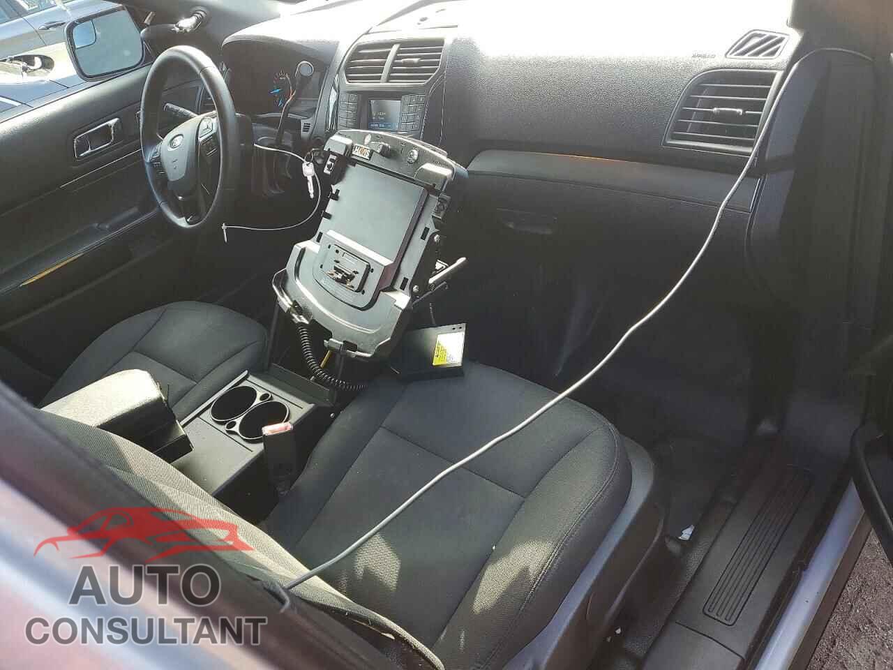 FORD EXPLORER 2017 - 1FM5K8AR9HGE02075