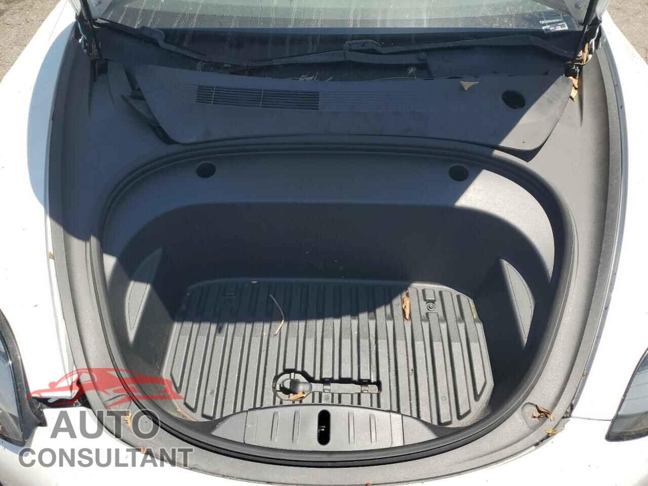 TESLA MODEL 3 2020 - 5YJ3E1EA5LF805214