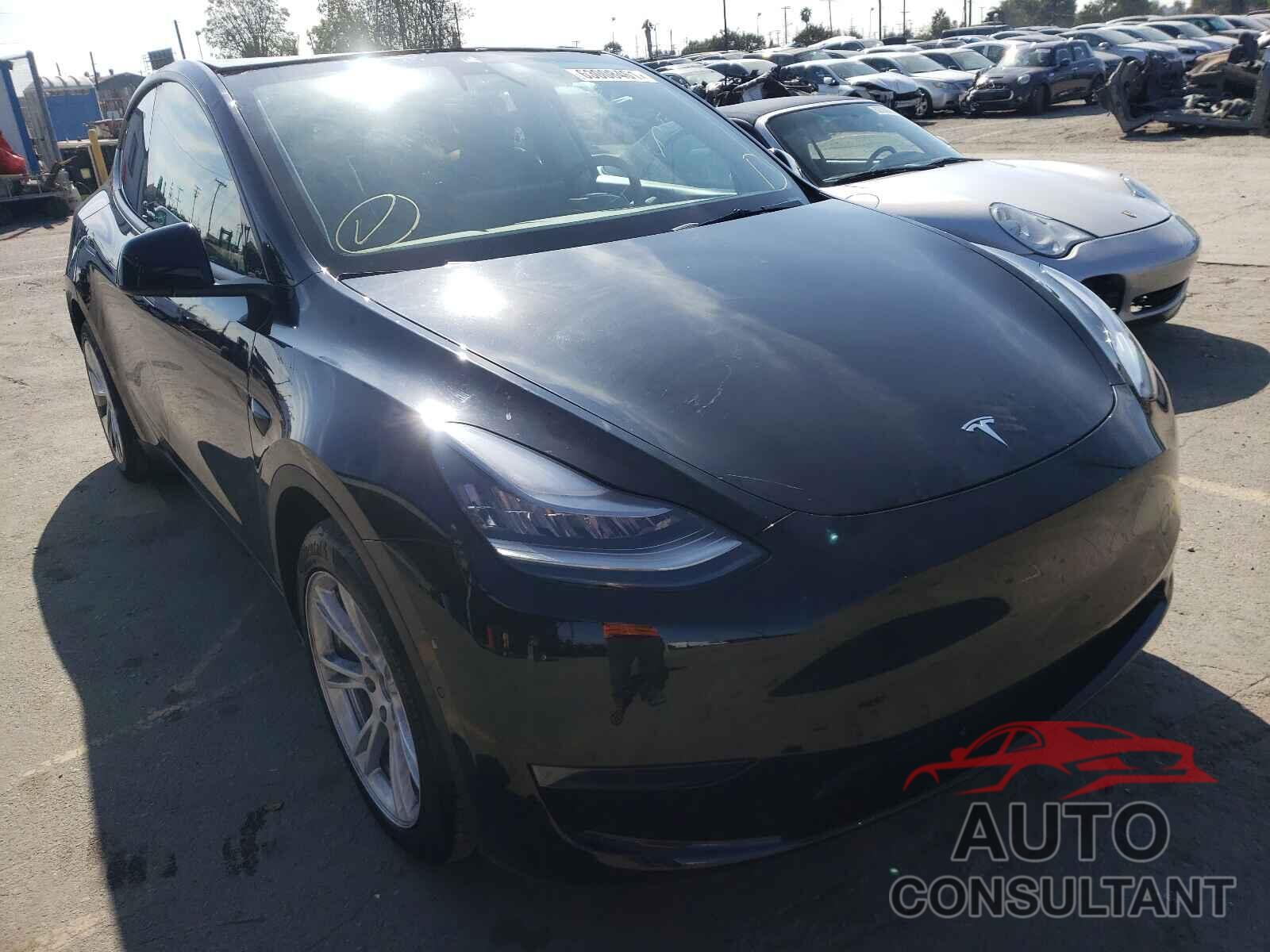 TESLA MODEL Y 2021 - 5YJYGAEE7MF146685