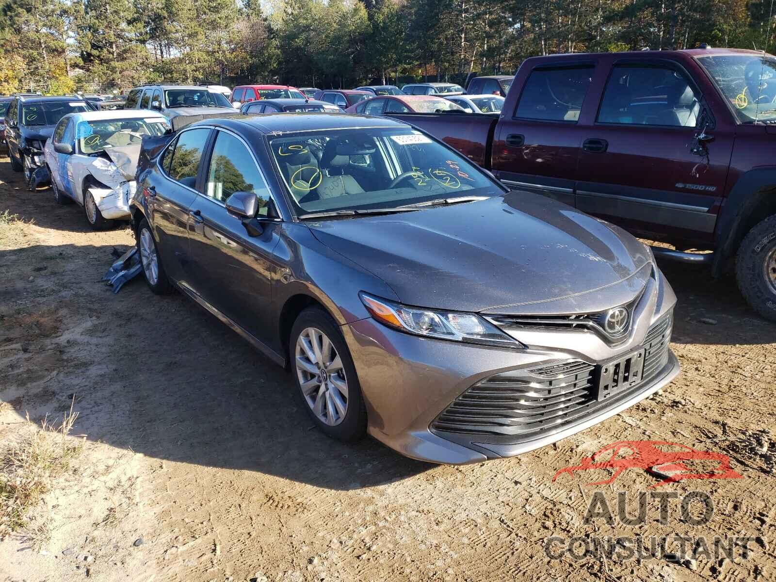 TOYOTA CAMRY 2019 - 4T1B11HK1KU810438