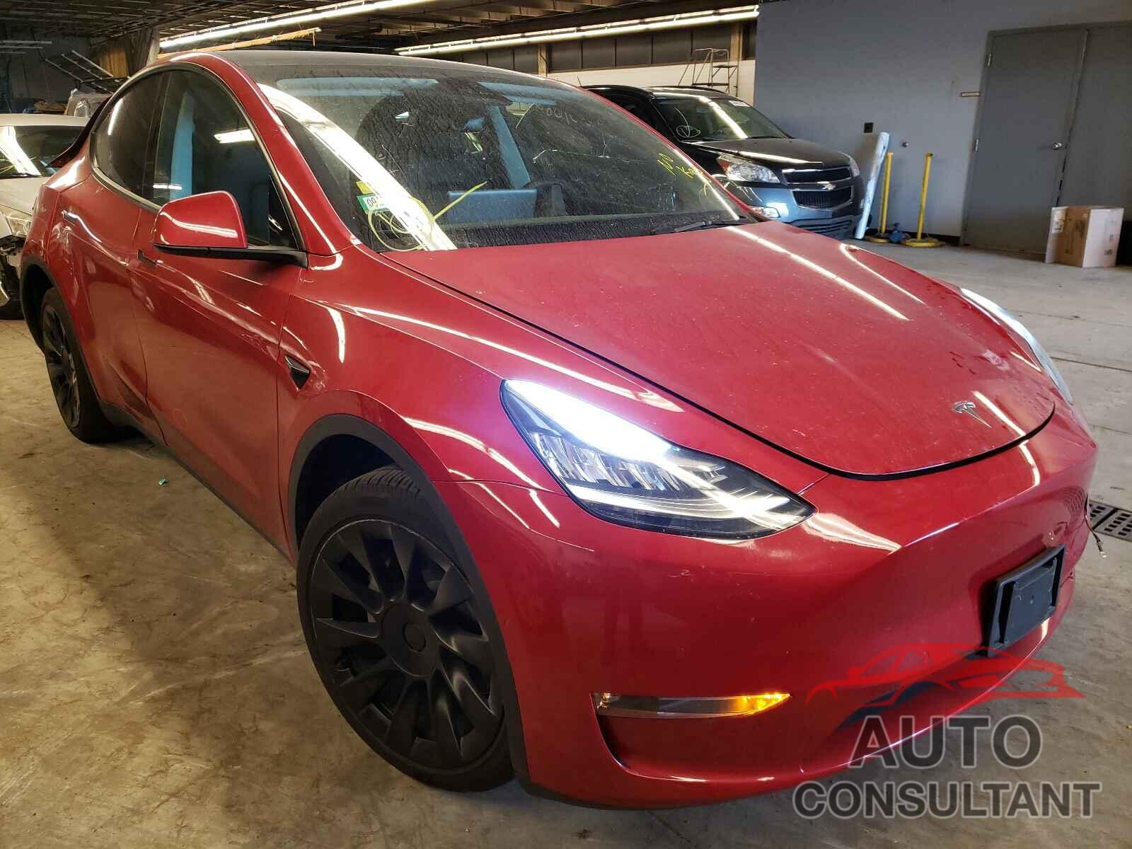 TESLA MODEL Y 2021 - 5YJYGAED4MF115899