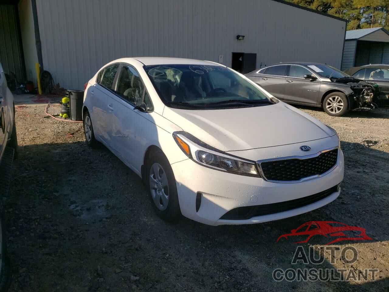KIA FORTE 2018 - 3KPFK4A77JE272920