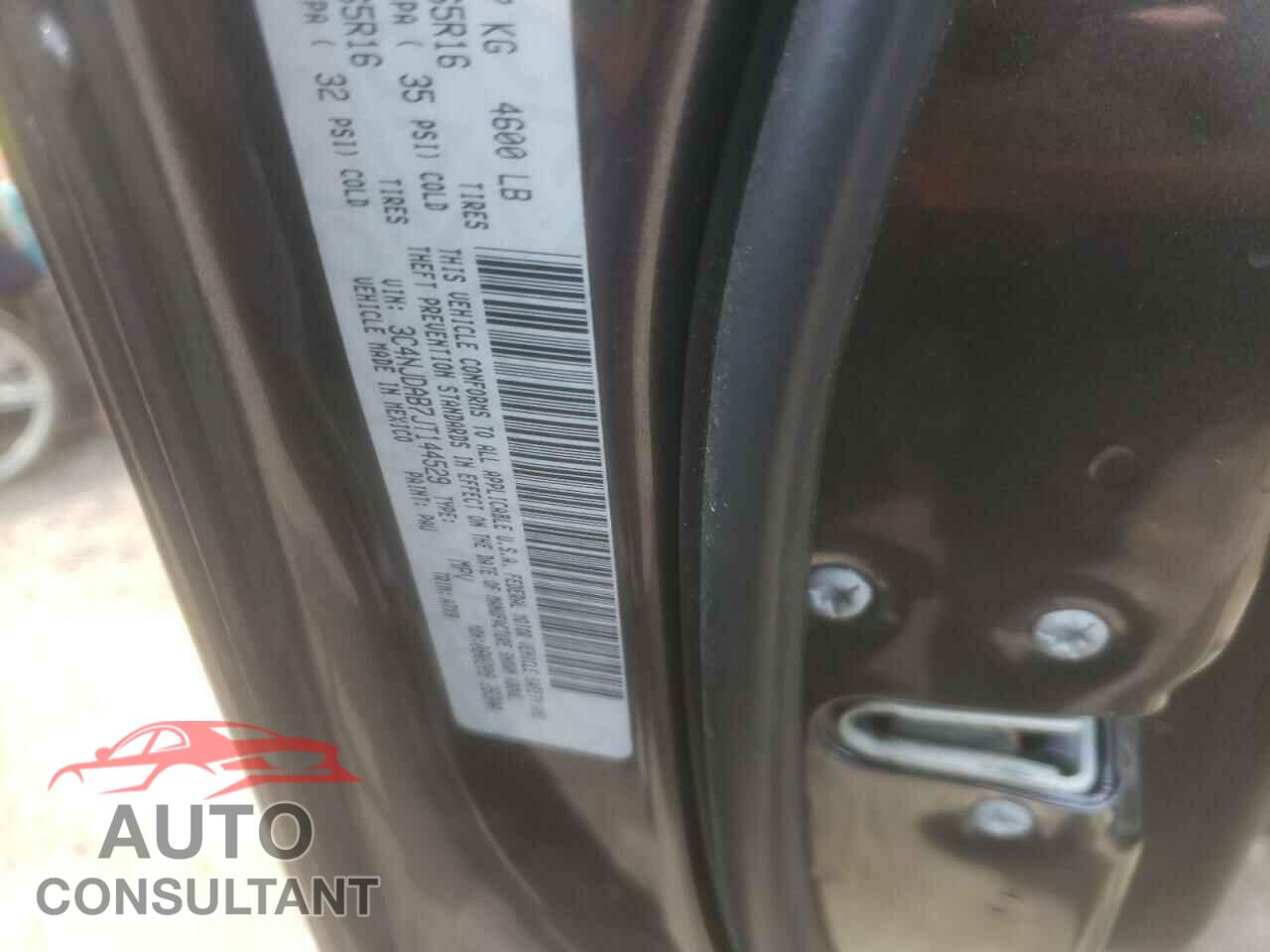 JEEP COMPASS 2018 - 3C4NJDAB7JT144529