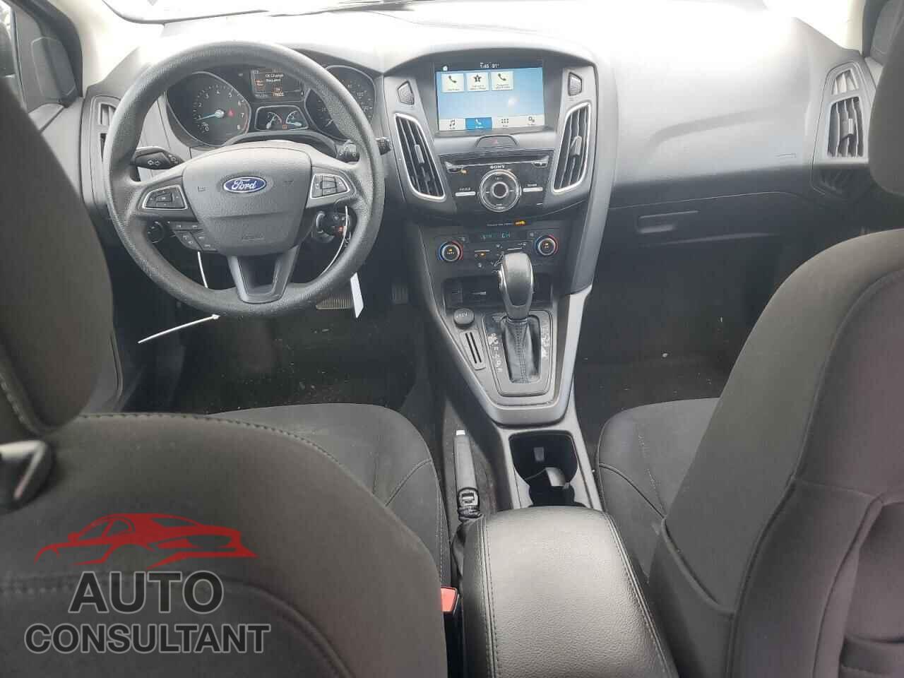 FORD FOCUS 2018 - 1FADP3M23JL256987
