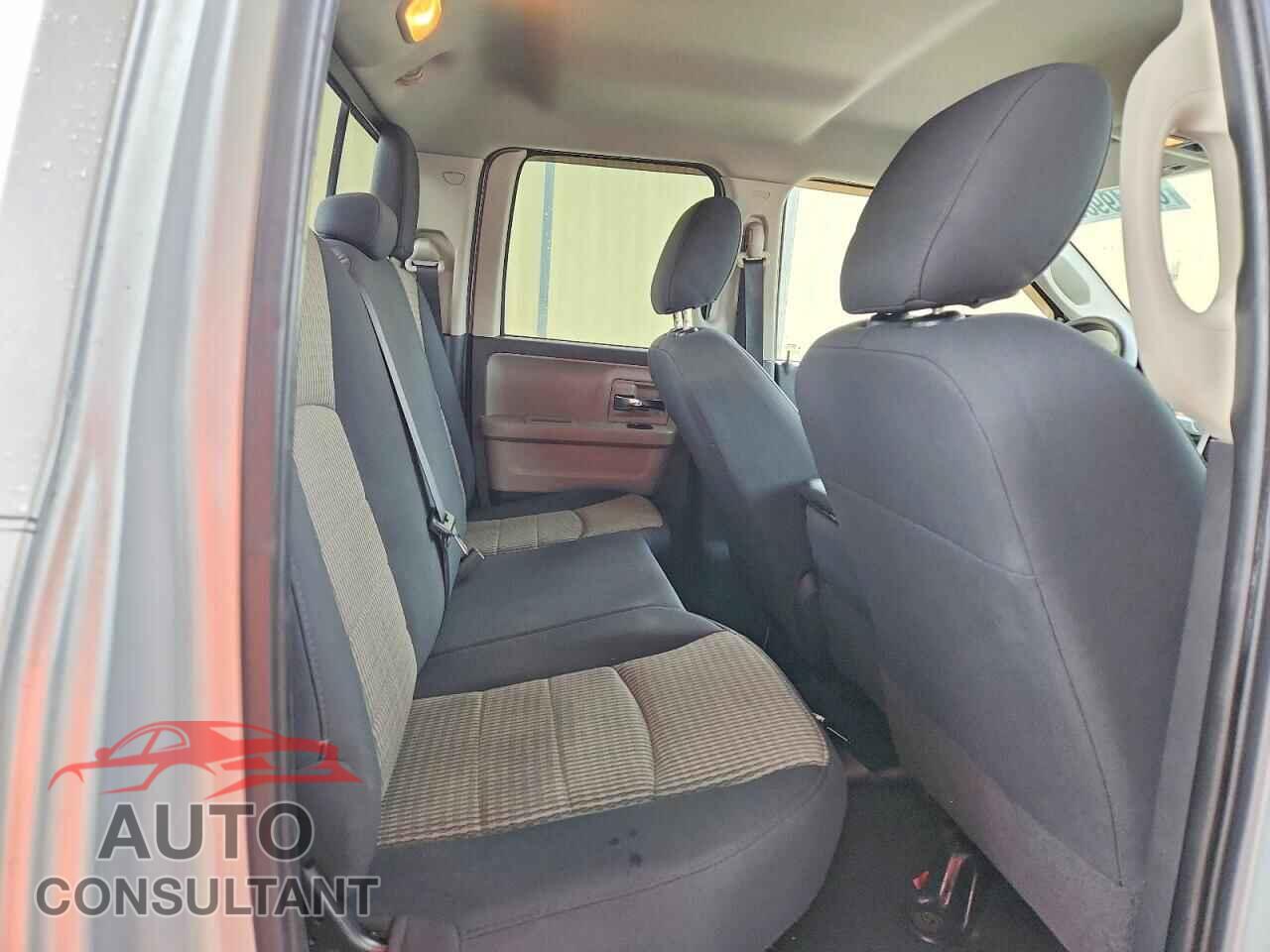 DODGE RAM 1500 2011 - 1D7RB1GP5BS679643