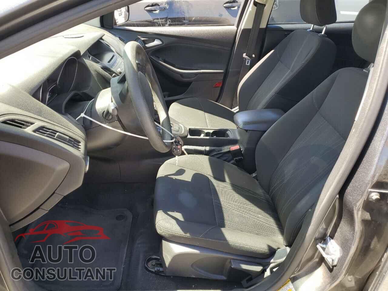 FORD FOCUS 2017 - 1FADP3F2XHL277567