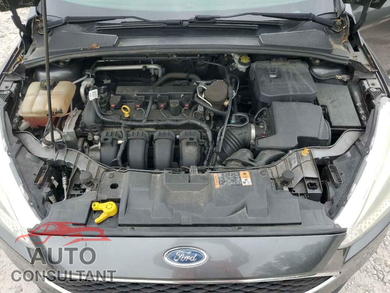 FORD FOCUS 2015 - 1FADP3F21FL200454