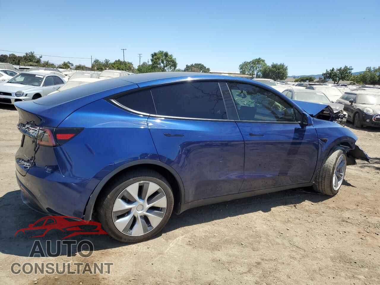 TESLA MODEL Y 2023 - 7SAYGDEE1PF923774