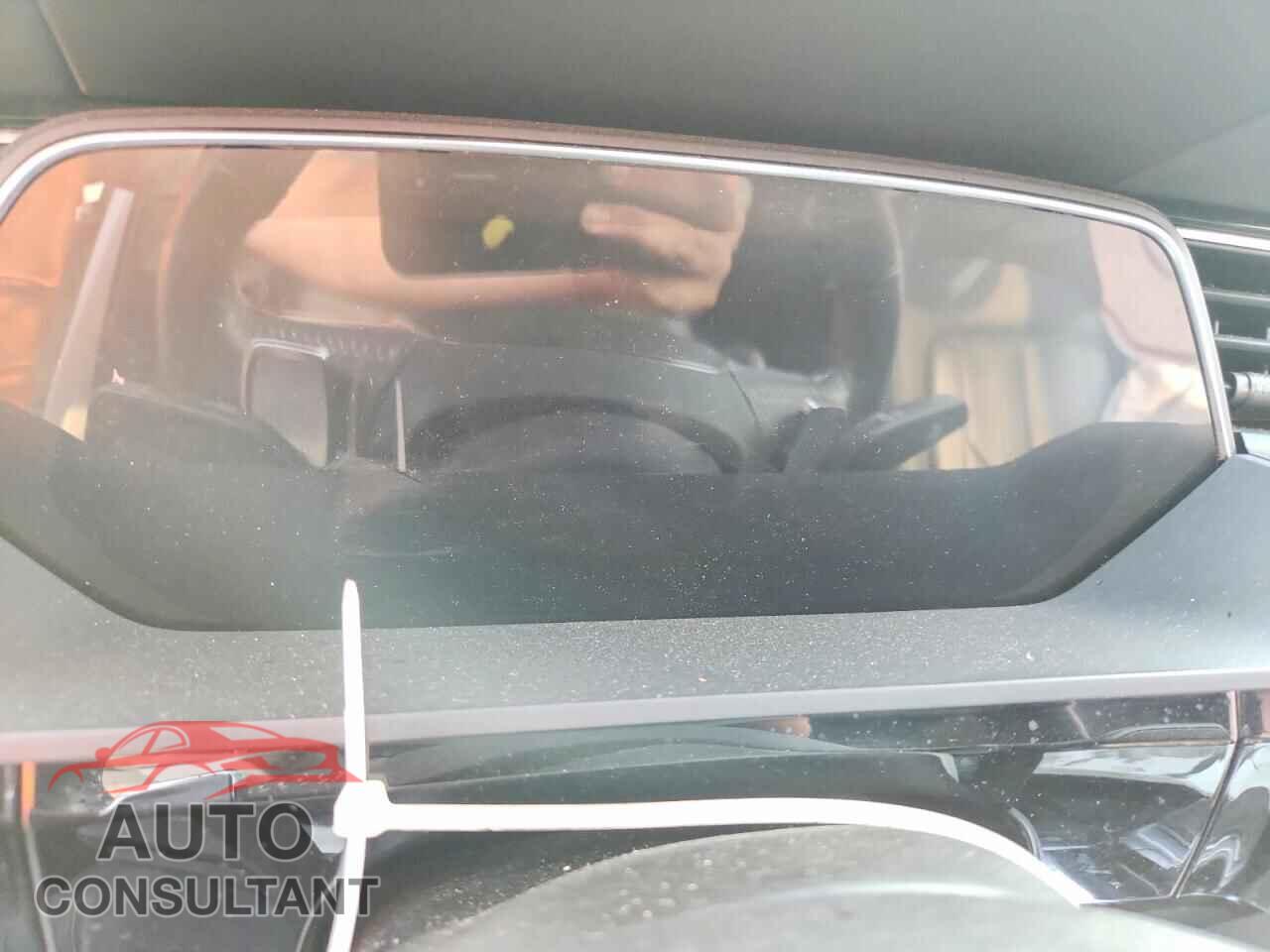 AUDI E-TRON 2019 - WA1LAAGE3KB022609