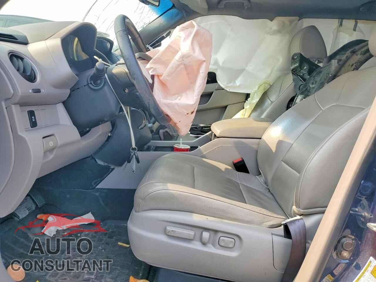 HONDA PILOT 2012 - 5FNYF4H61CB031877