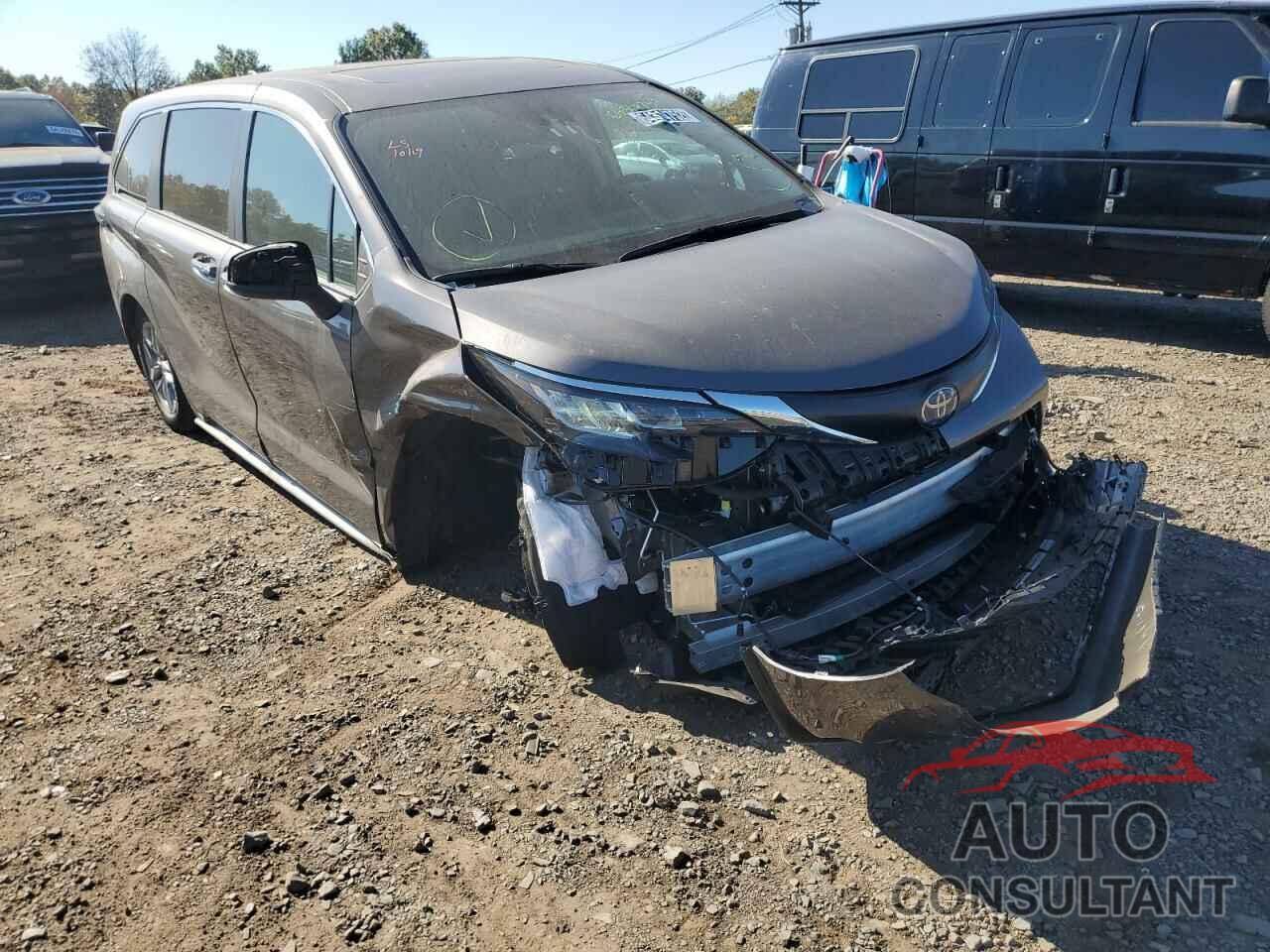 TOYOTA SIENNA 2022 - 5TDYRKEC7NS126299