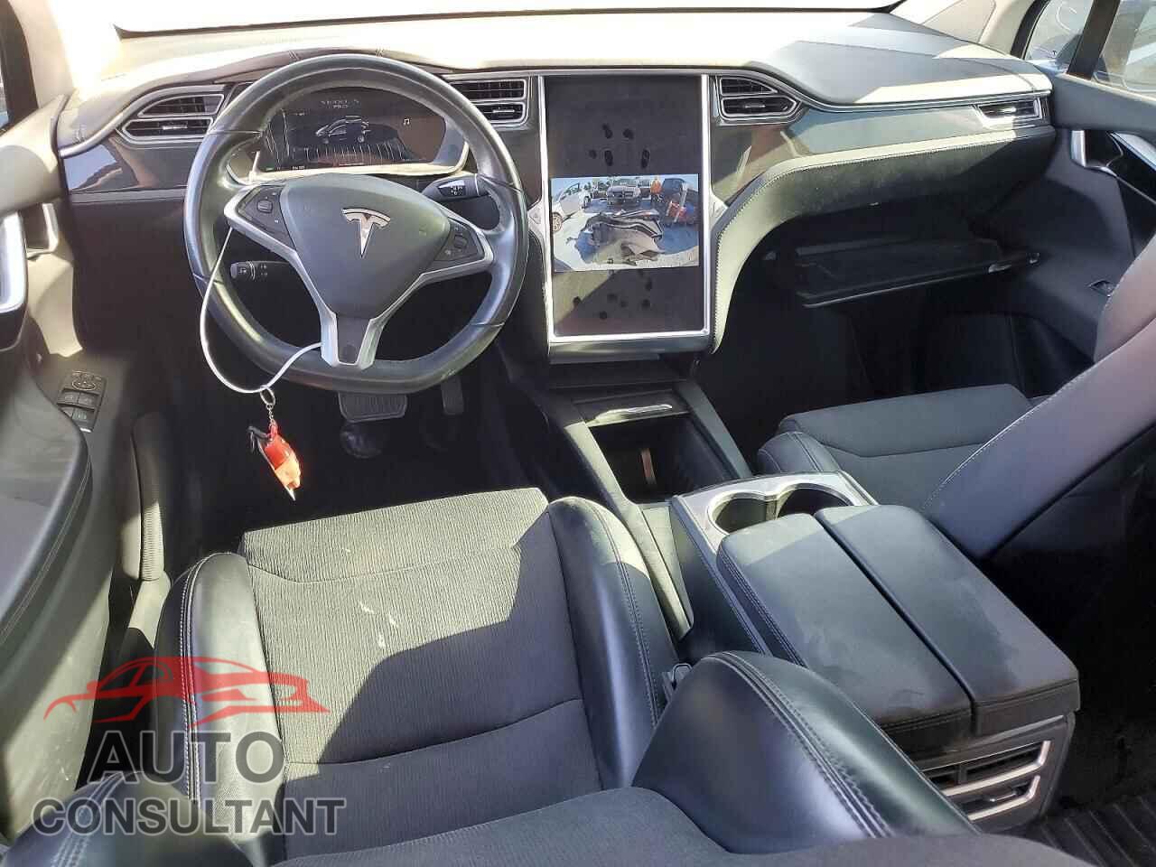 TESLA MODEL X 2016 - 5YJXCDE21GF026707