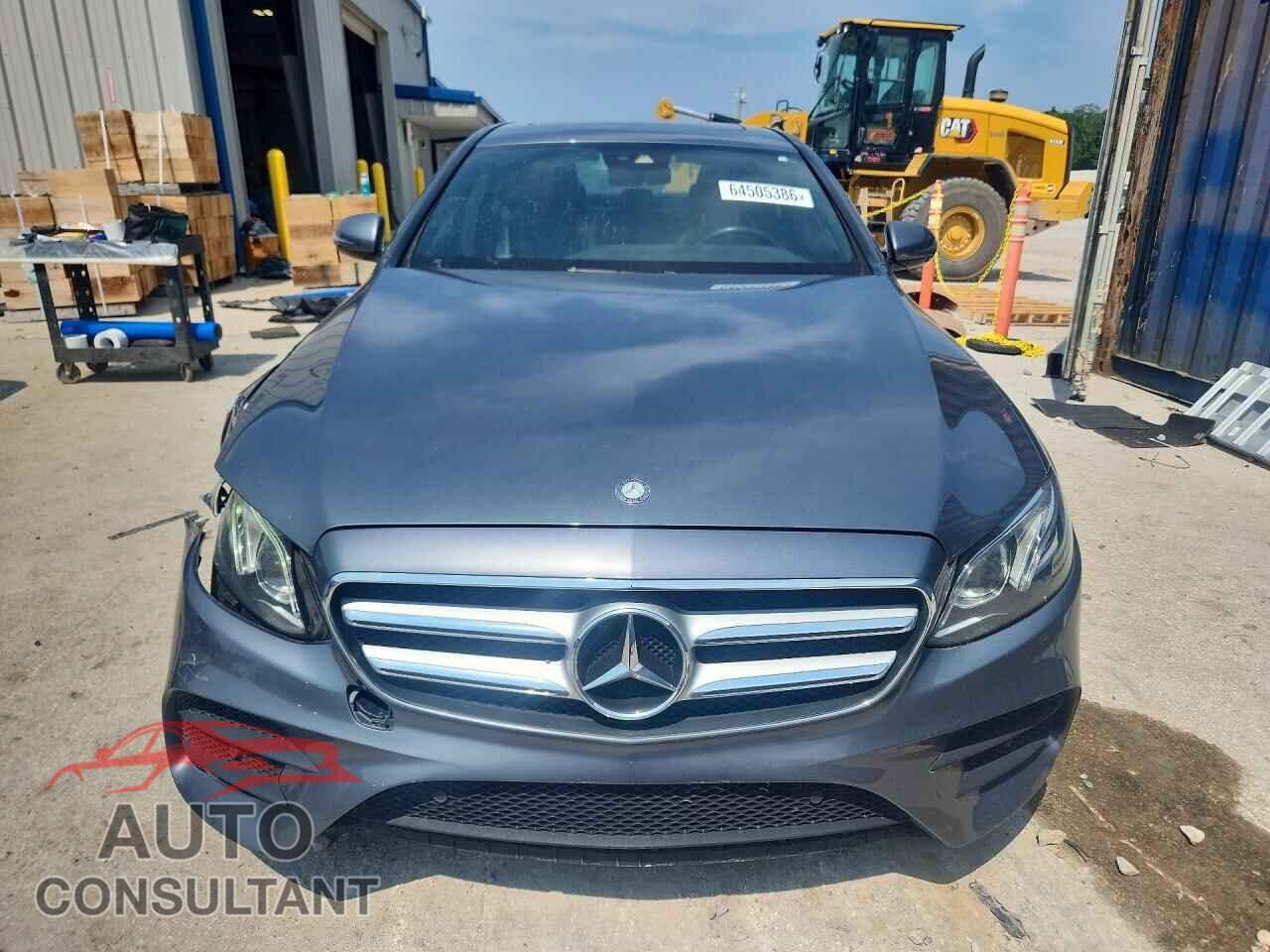 MERCEDES-BENZ E-CLASS 2017 - WDDZF4KB2HA061793