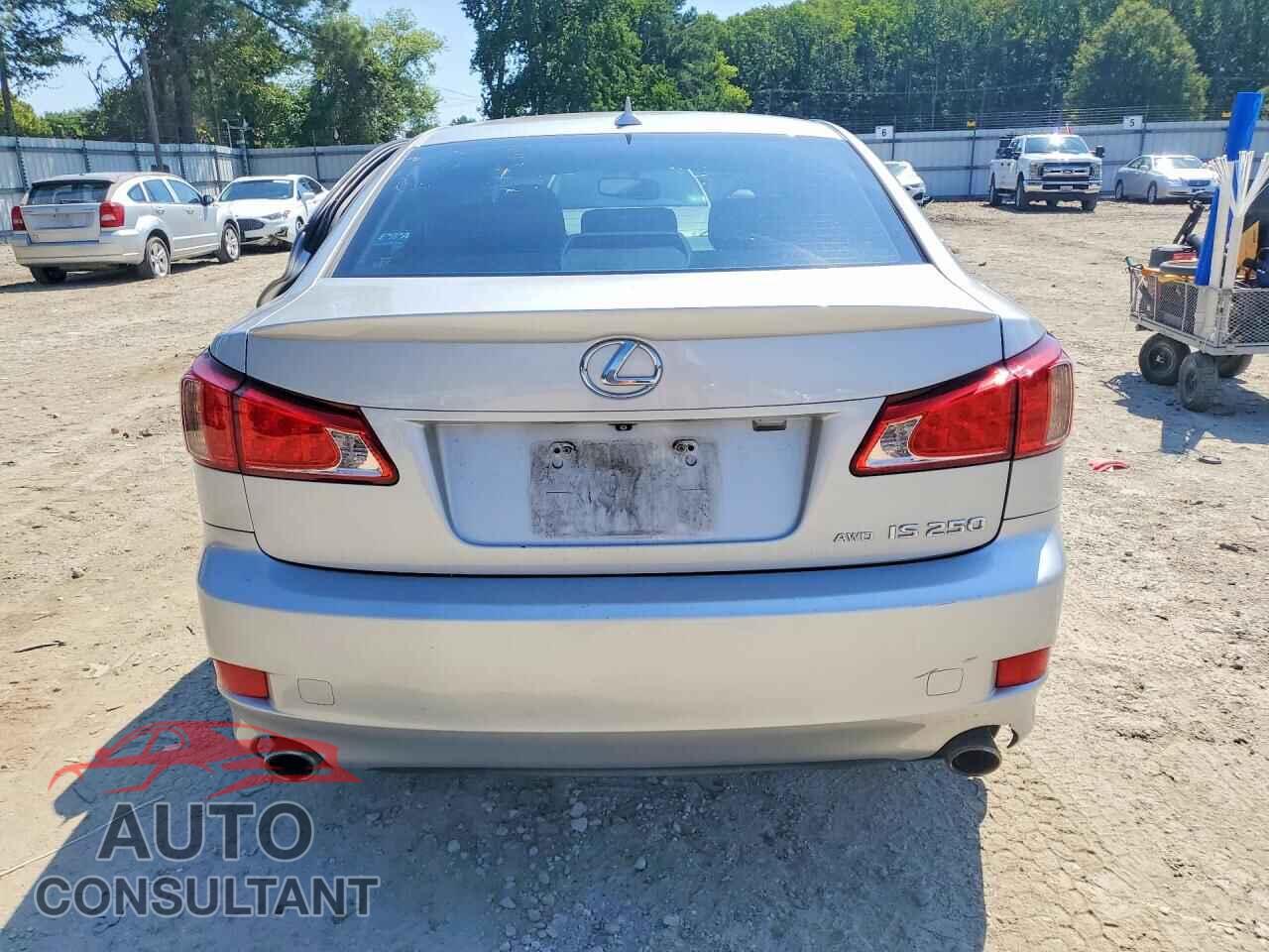 LEXUS IS 2012 - JTHCF5C24C5056521