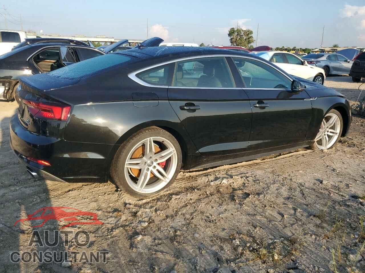 AUDI A5 2018 - WAUFNCF58JA045647