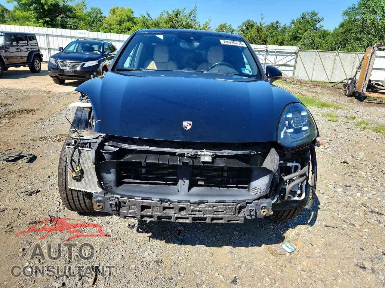 PORSCHE CAYENNE 2017 - WP1AE2A24HLA74953