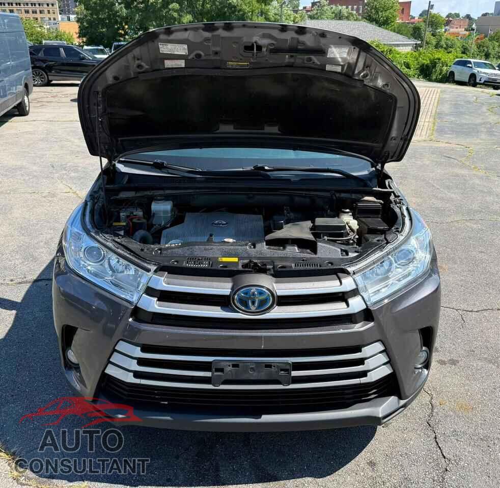 TOYOTA HIGHLANDER 2018 - 5TDJGRFH7JS045355