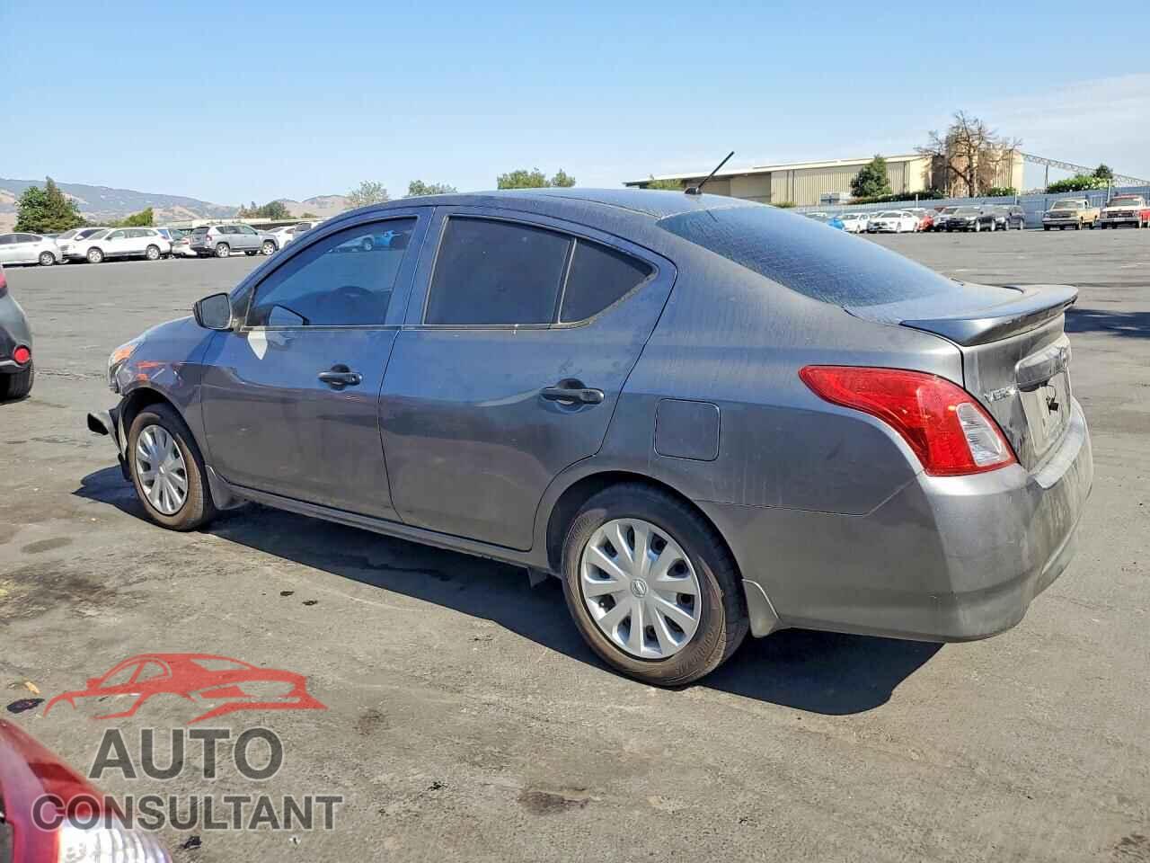 NISSAN VERSA 2017 - 3N1CN7AP3HL828905