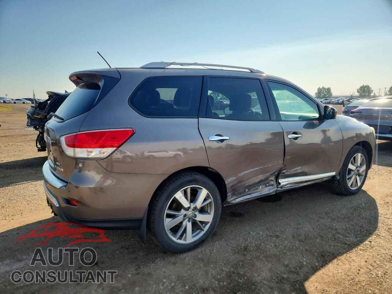 NISSAN PATHFINDER 2013 - 5N1AR2MM9DC674716