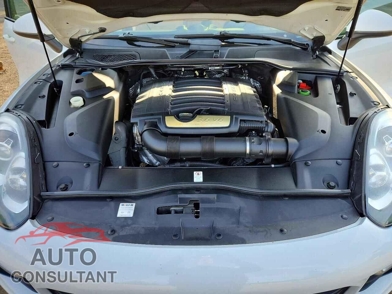PORSCHE CAYENNE 2017 - WP1AA2A24HKA89003