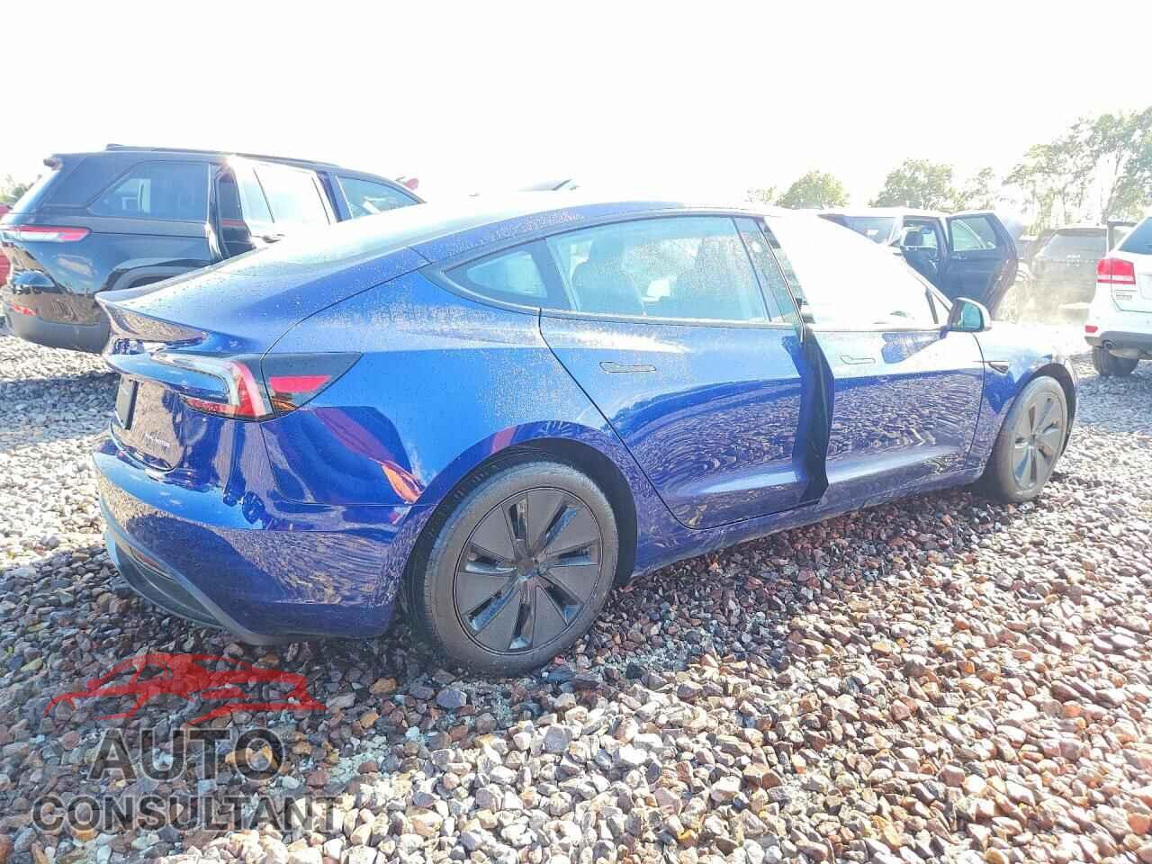 TESLA MODEL 3 2024 - 5YJ3E1EB5RF718575