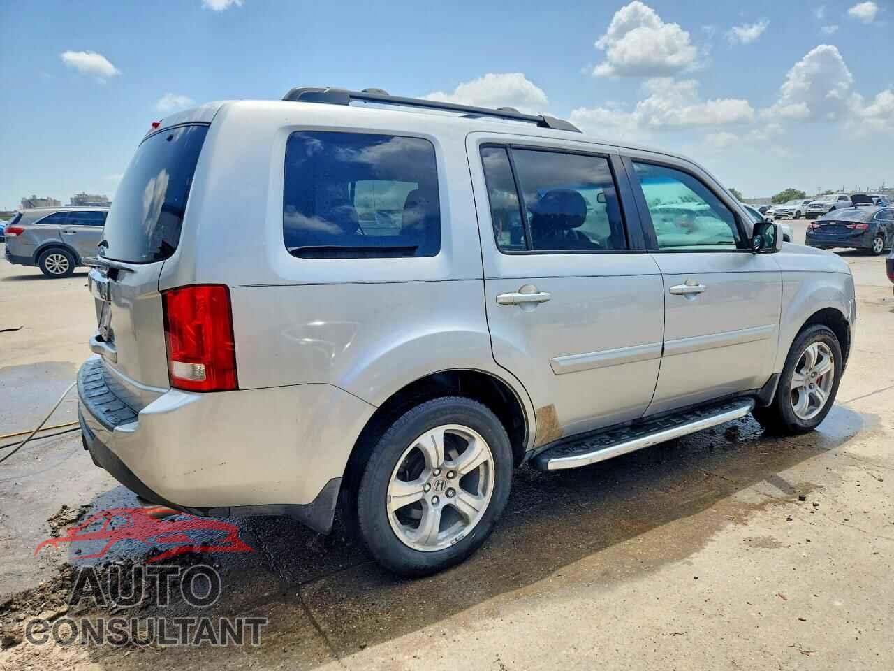 HONDA PILOT 2013 - 5FNYF3H53DB025615