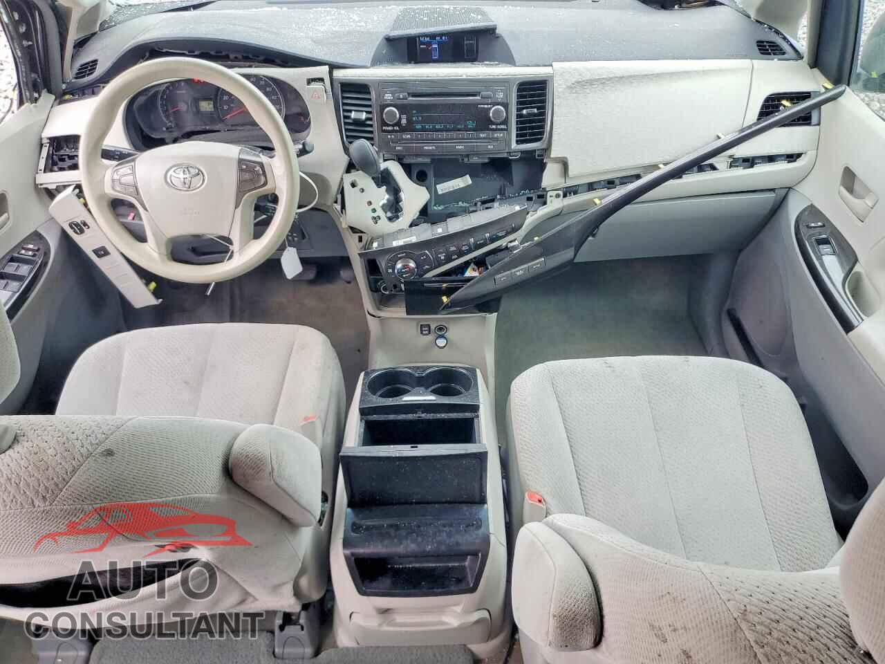 TOYOTA SIENNA 2013 - 5TDKK3DC8DS303281