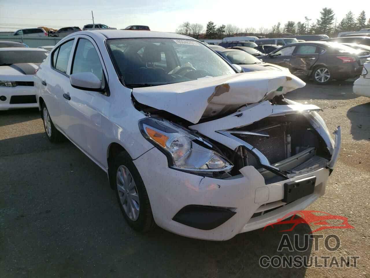 NISSAN VERSA 2019 - 3N1CN7AP7KL844824
